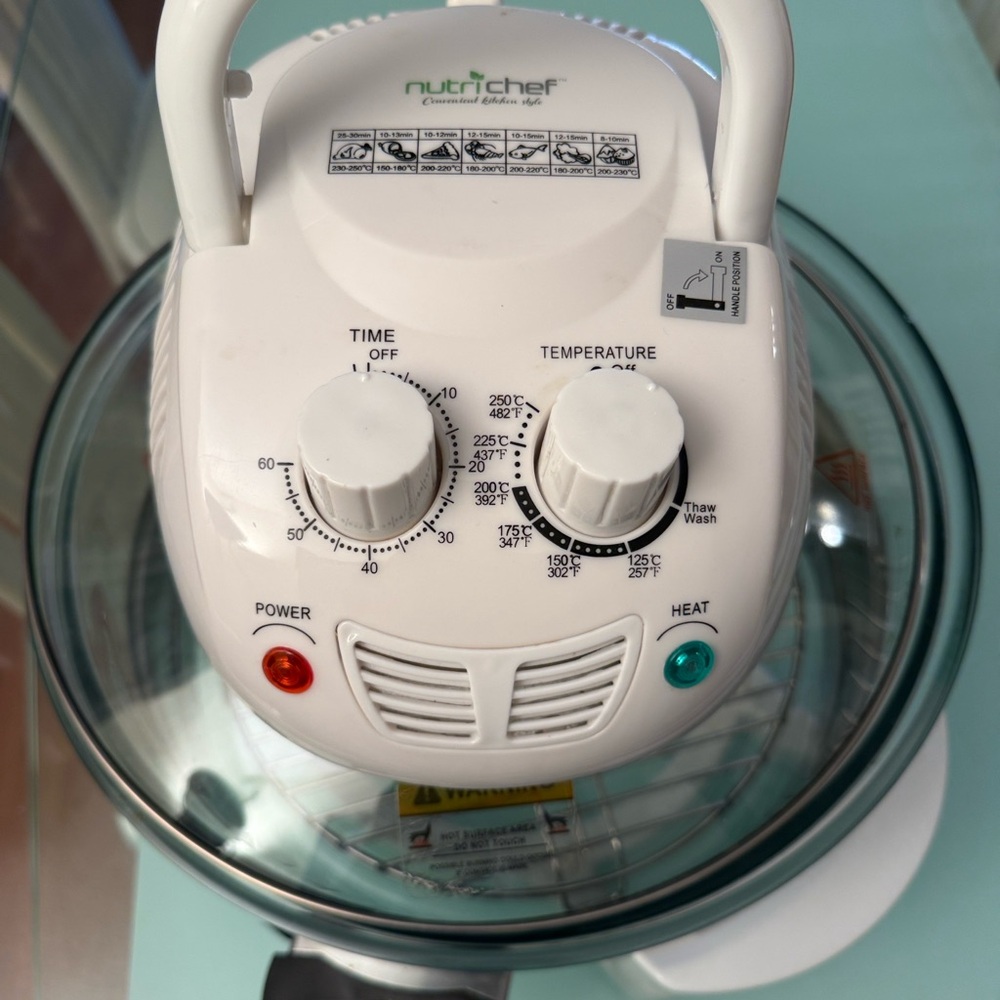 White Digital Air Convection Oven with Temperature & Time Controls